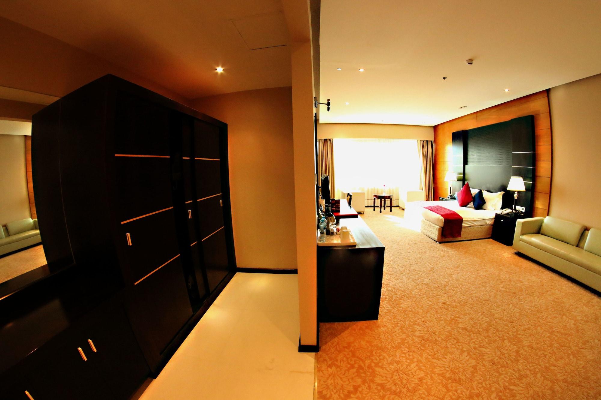 Hotel Diva 4*